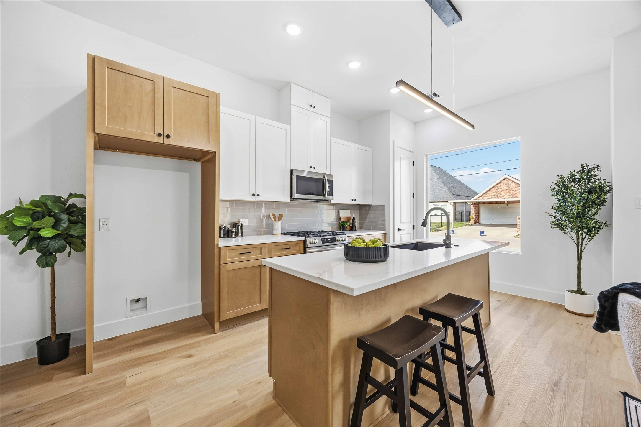 3626 Lehall Street, Unit AB Houston, TX 77021 - Photo 7 of 33