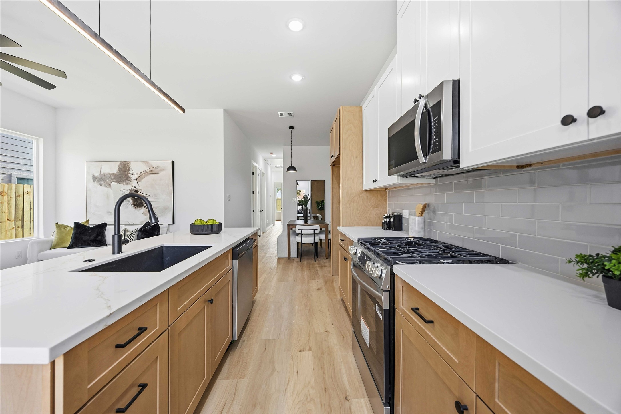 3626 Lehall Street, Unit AB Houston, TX 77021 - Photo 8 of 33