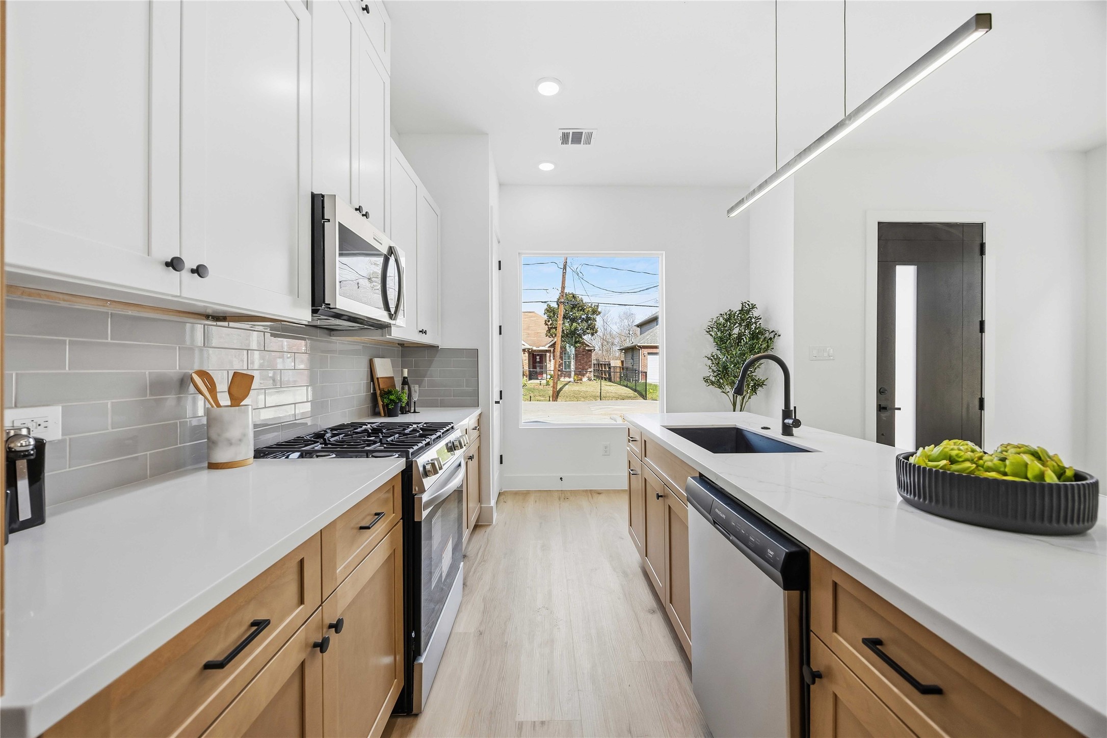 3626 Lehall Street, Unit AB Houston, TX 77021 - Photo 10 of 33