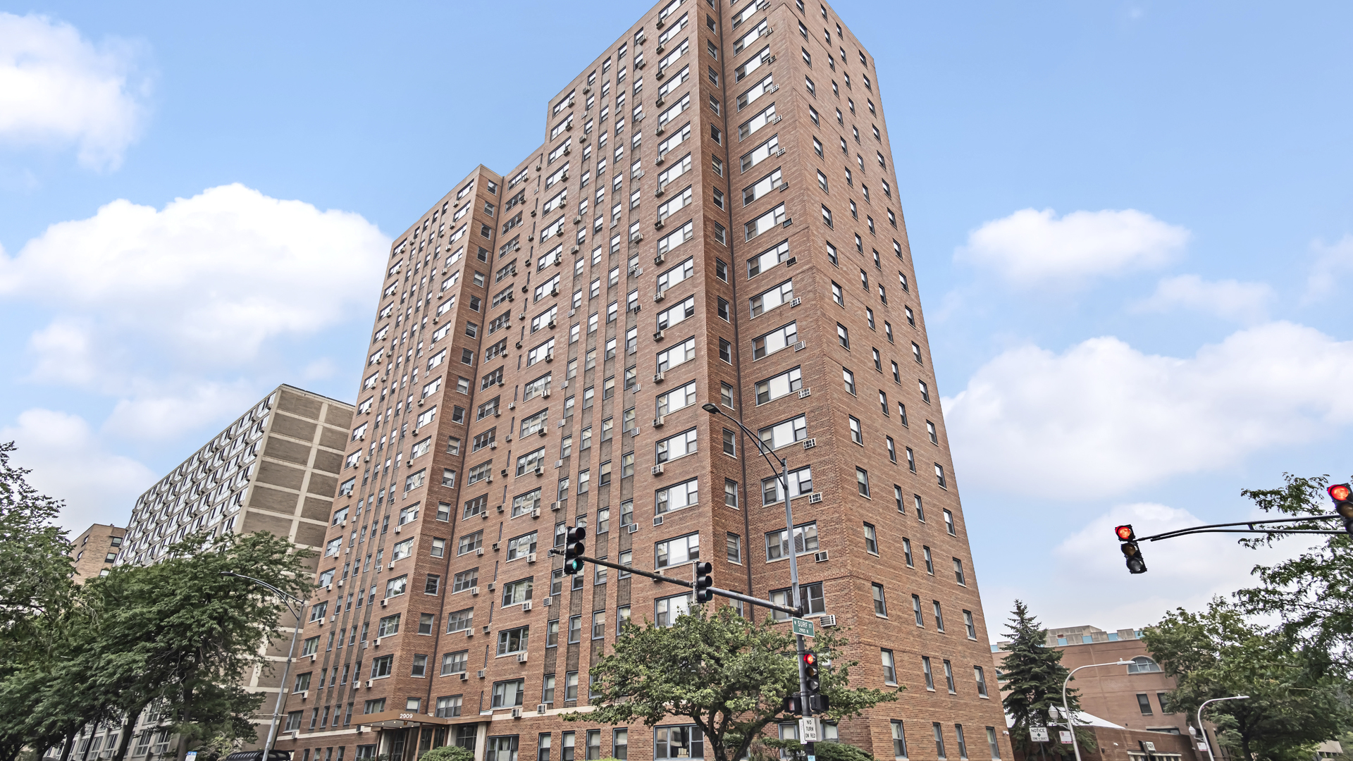 a view of a multi story building