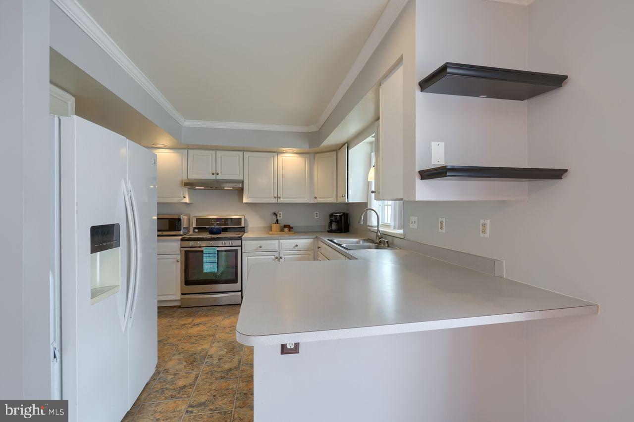 79 Jayme Drive York, PA 17402 - Photo 12 of 32