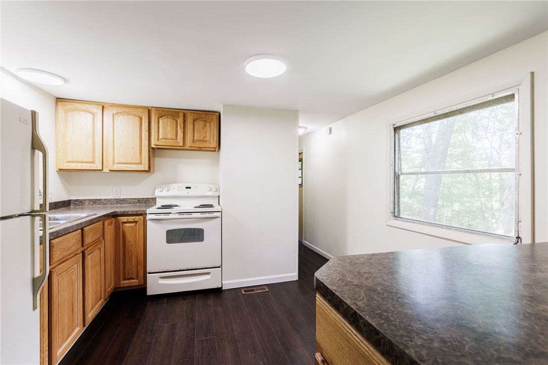 56 Wayside Drive Penfield, NY 14625 - Photo 10 of 22