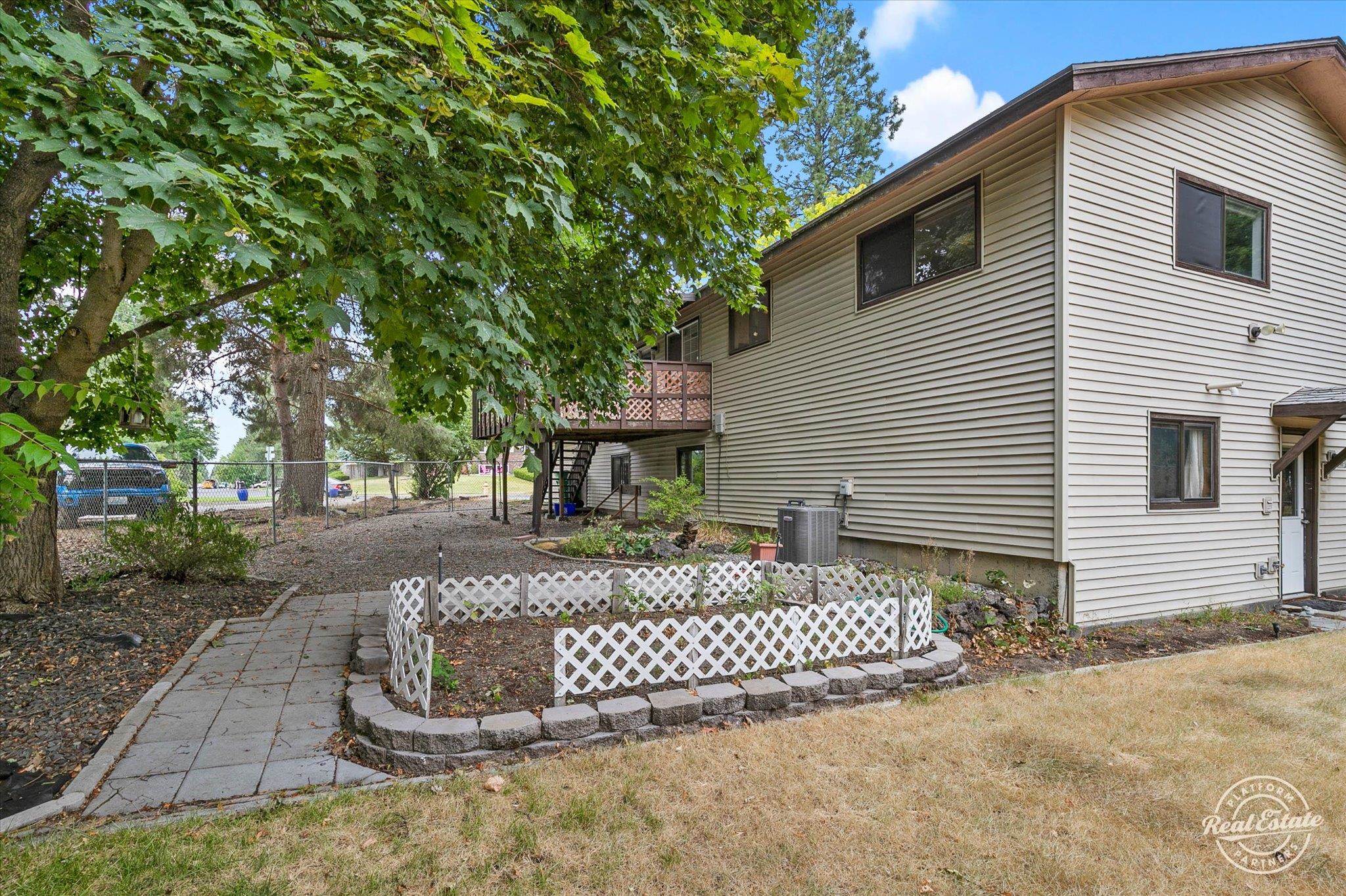 609 West Sierra Way Spokane, WA 99208 - Photo 15 of 31
