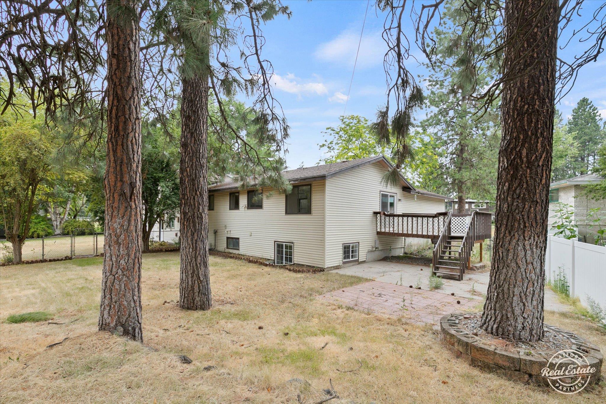 609 West Sierra Way Spokane, WA 99208 - Photo 18 of 31