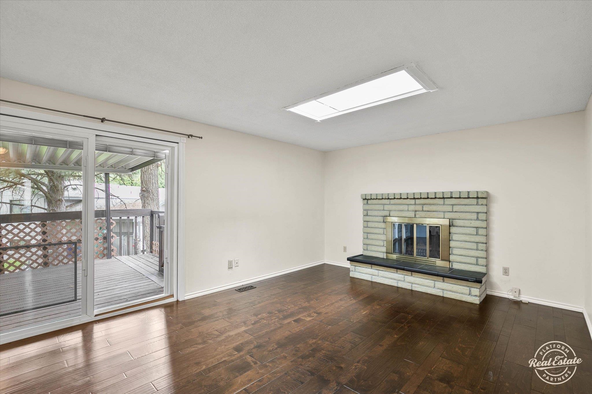 609 West Sierra Way Spokane, WA 99208 - Photo 3 of 31