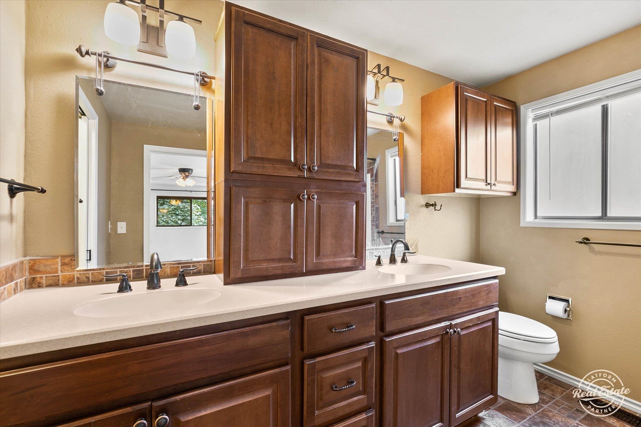 609 West Sierra Way Spokane, WA 99208 - Photo 7 of 31