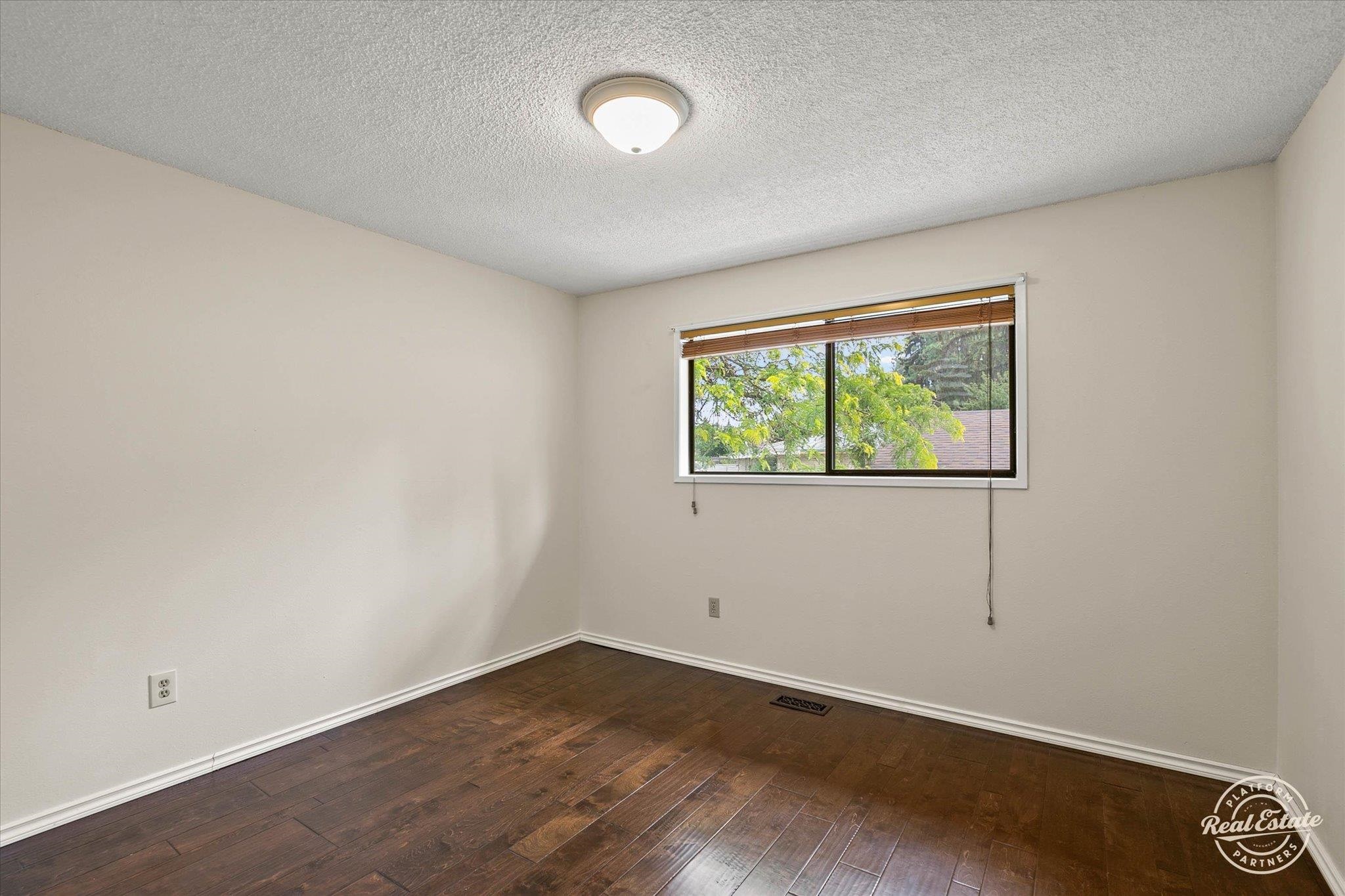 609 West Sierra Way Spokane, WA 99208 - Photo 8 of 31