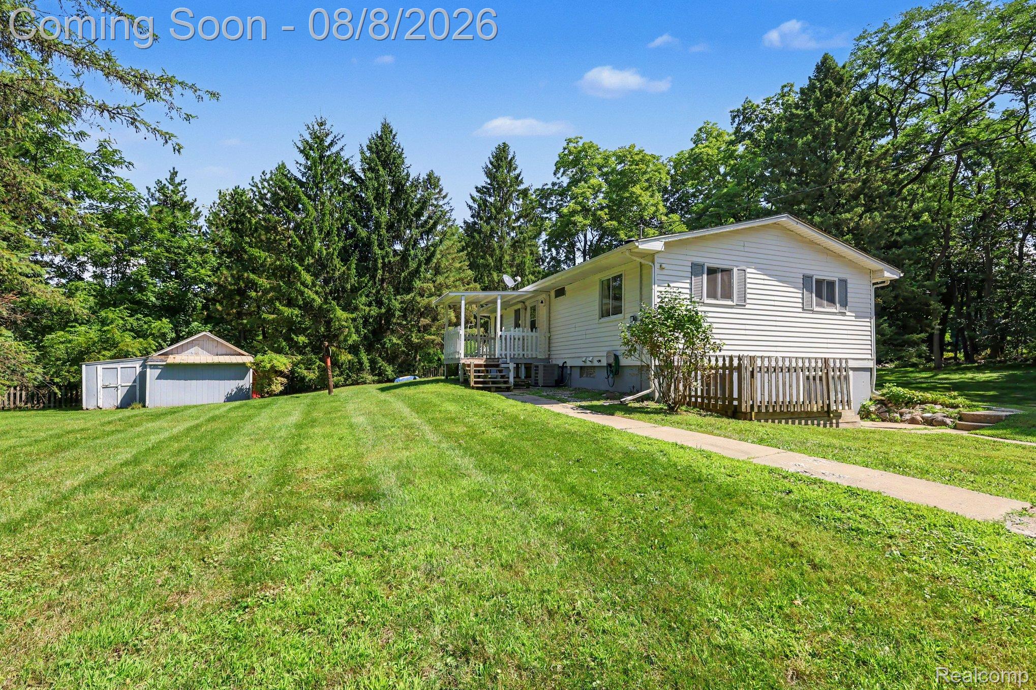 6095 North Tipsico Lake Road Holly, MI 48442 - Photo 18 of 23 019_file_3975.jpg