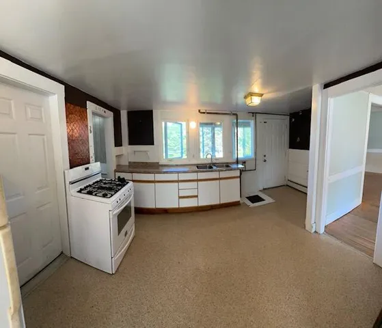 $689,999 | 967 Meadow Road, Casco, ME 04015