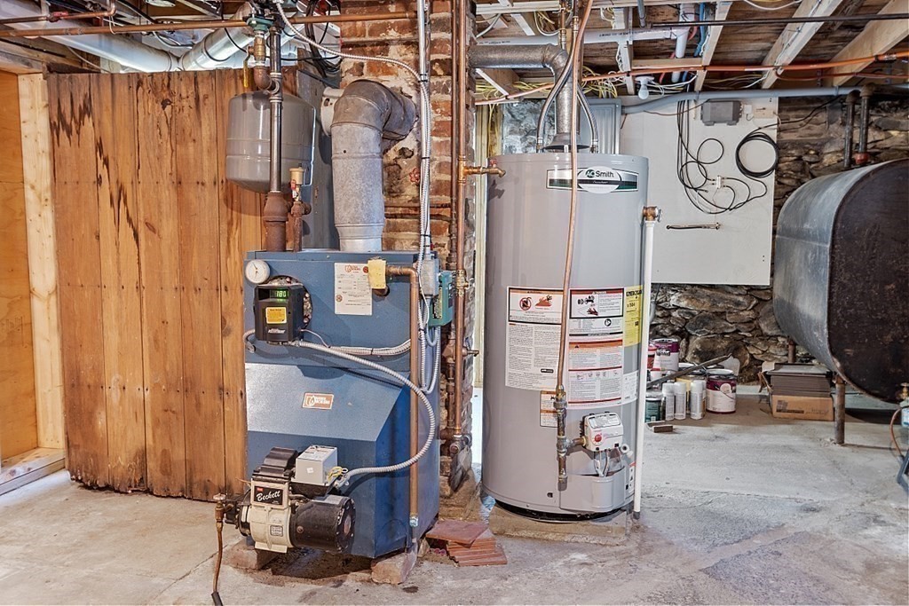 91 Gilchrest Street Lunenburg, MA 01462 - Photo 38 of 38 a view of a storage & utility room