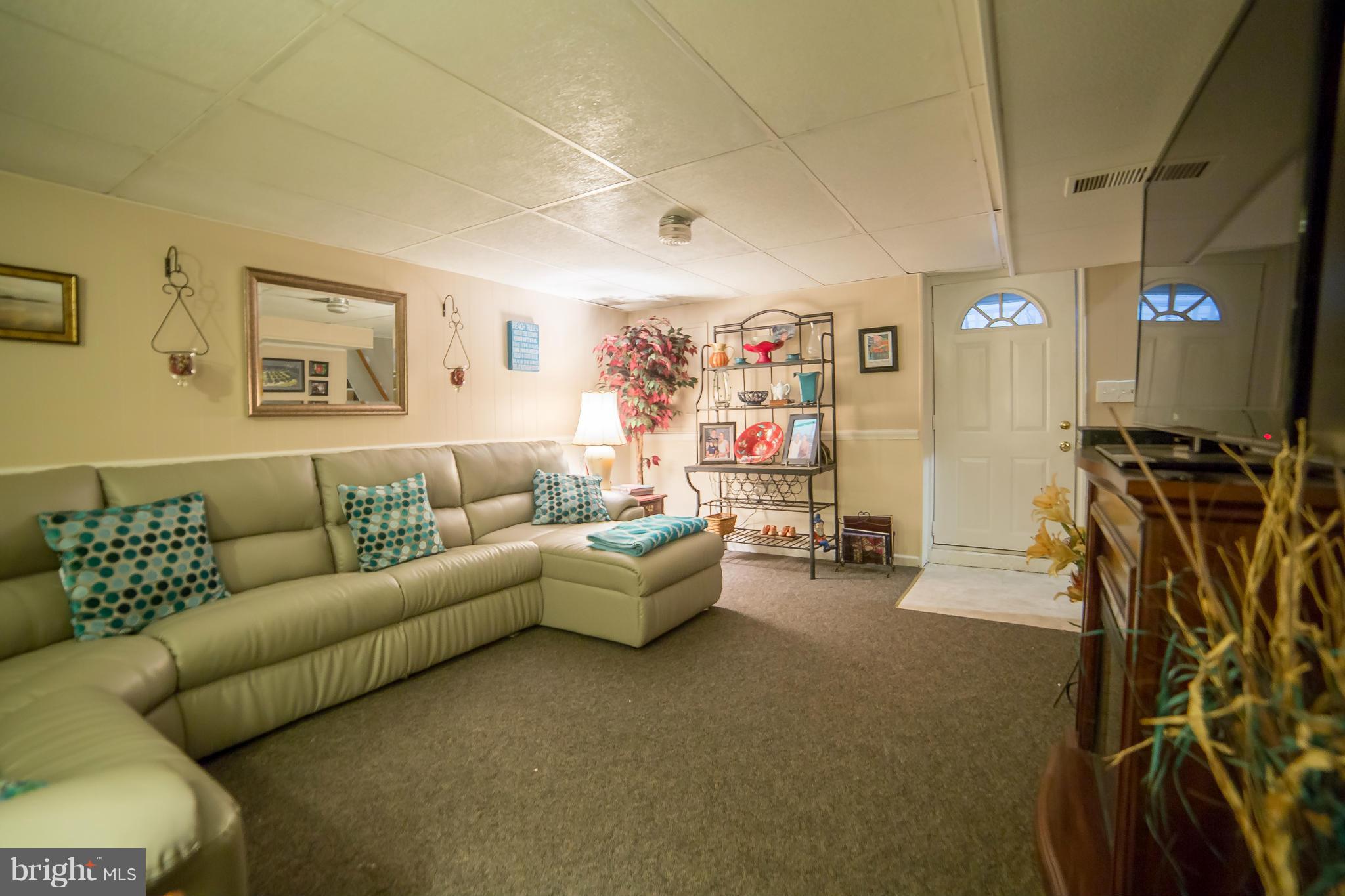 6911 Yale Road Baltimore, MD 21220 - Photo 21 of 23 Interior (General) 16