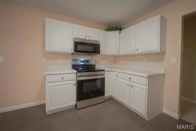 $320,000 | 984 Northwestern Avenue, Fairview Heights, IL 62208