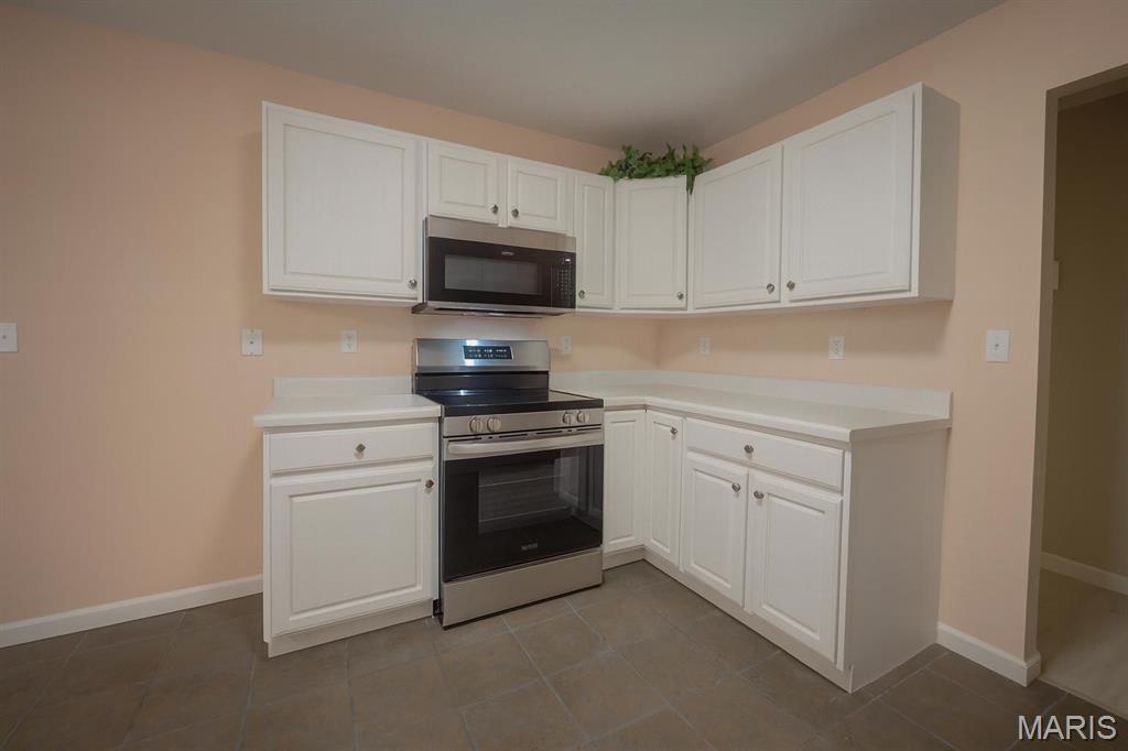 984 Northwestern Avenue Fairview Heights, IL 62208 - Photo 7 of 26