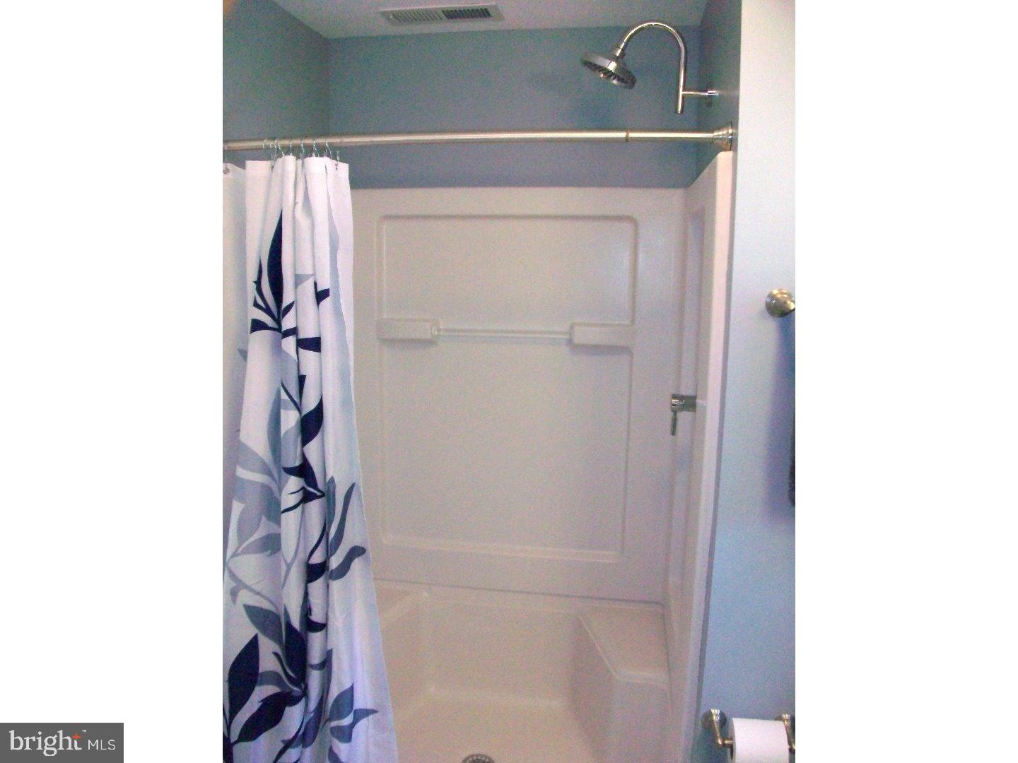 20 Ray Smith Road Sicklerville, NJ 08081 - Photo 12 of 19 Master Bathroom
