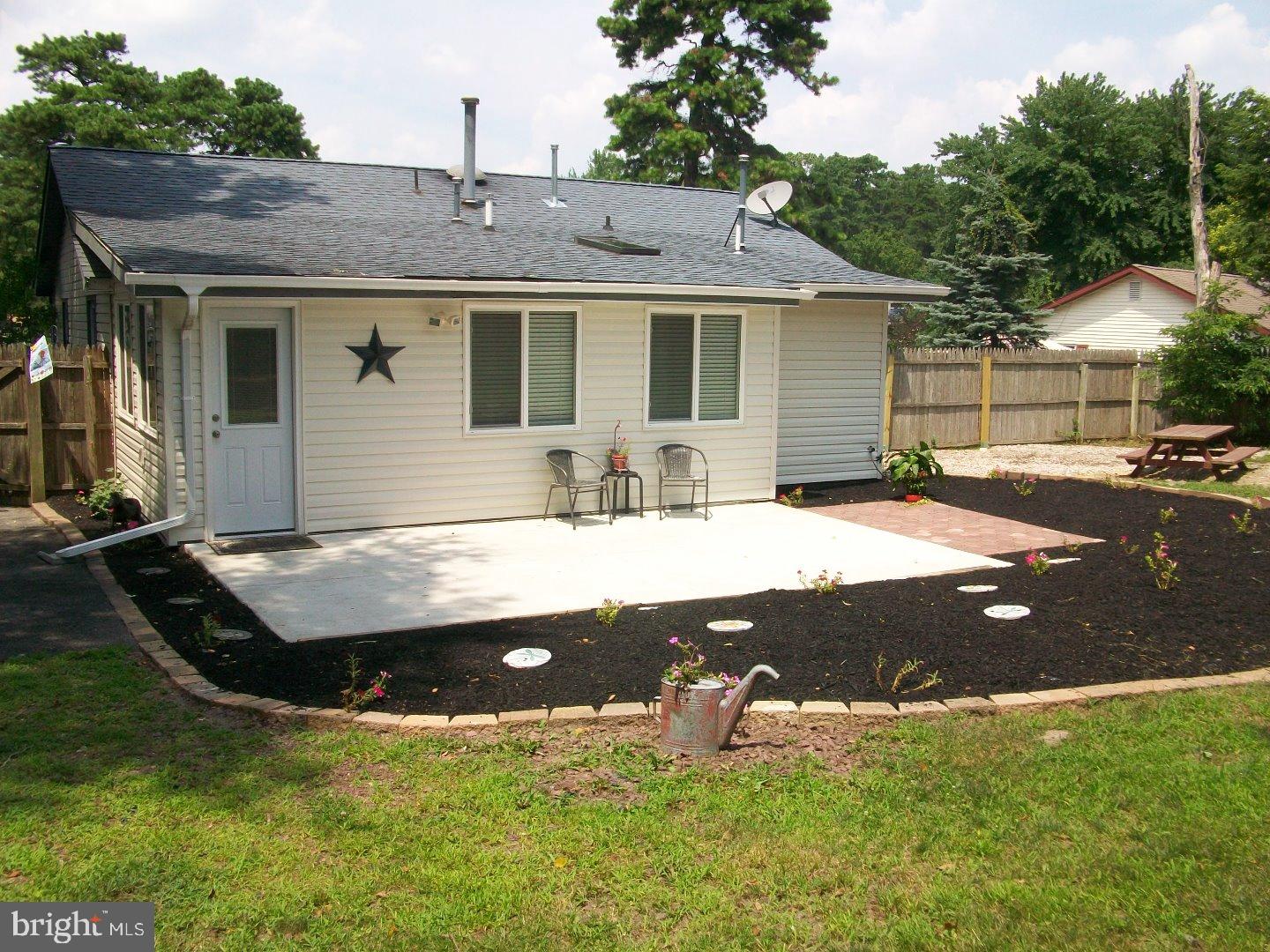 20 Ray Smith Road Sicklerville, NJ 08081 - Photo 18 of 19 Exterior Back
