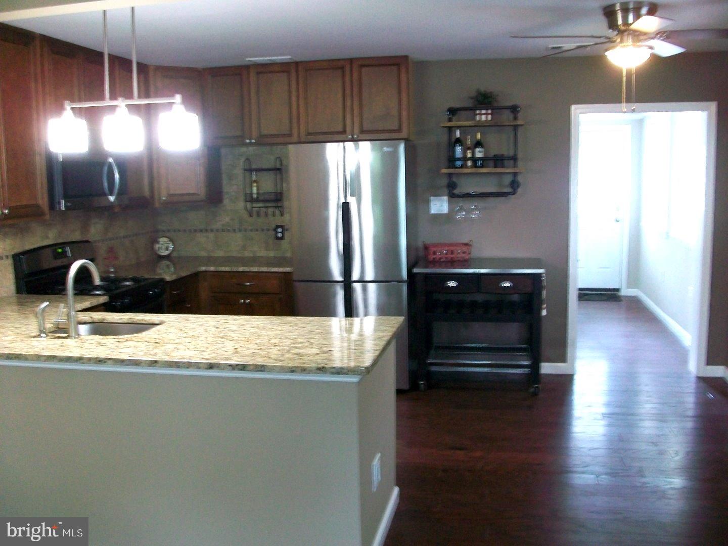 20 Ray Smith Road Sicklerville, NJ 08081 - Photo 7 of 19 Kitchen