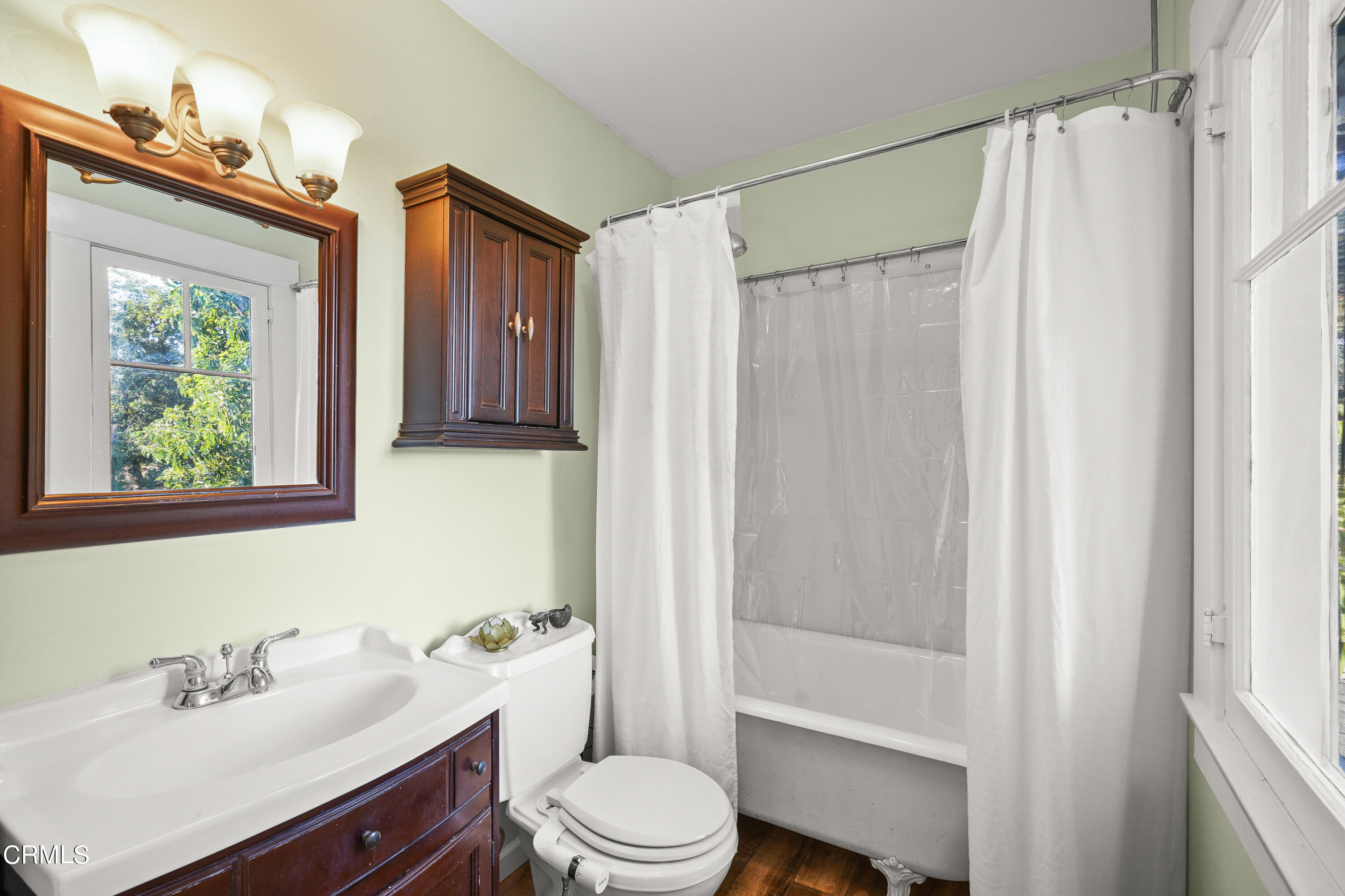 577 East Woodbury Road Altadena, CA 91001 - Photo 47 of 60 577 E Woodbury Rd_LA360VR-52
