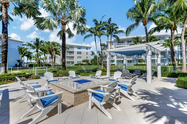 $1,165,000 | 833 Bay Colony Drive South, Juno Beach, FL 33408