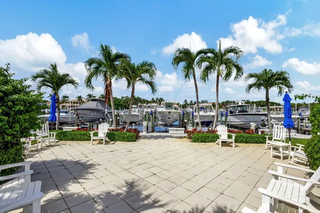 $1,165,000 | 833 Bay Colony Drive South, Juno Beach, FL 33408