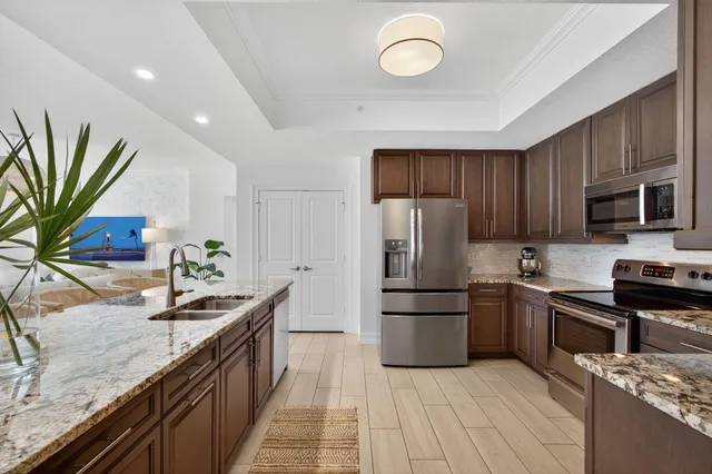 $1,165,000 | 833 Bay Colony Drive South, Juno Beach, FL 33408