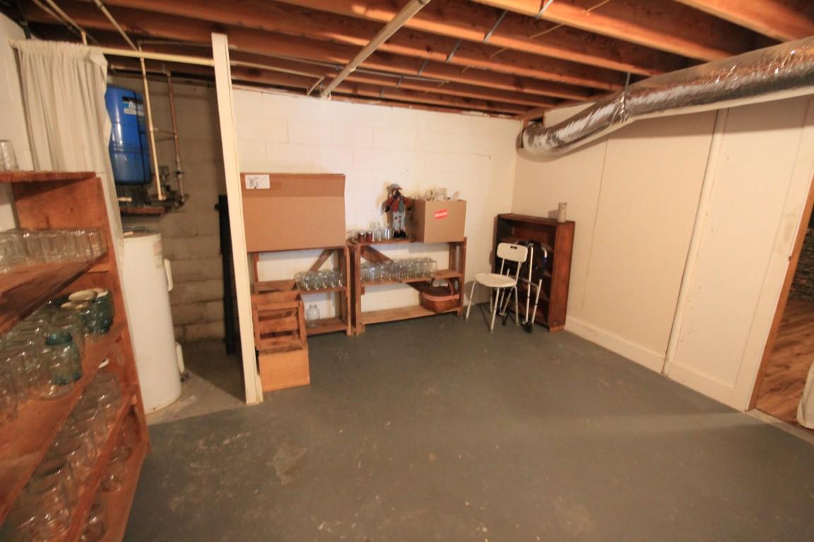 1134 Kings Hill Road, Unit 25 Spring City, TN 37381 - Photo 23 of 26 GARAGE VIEW 1 (Medium)