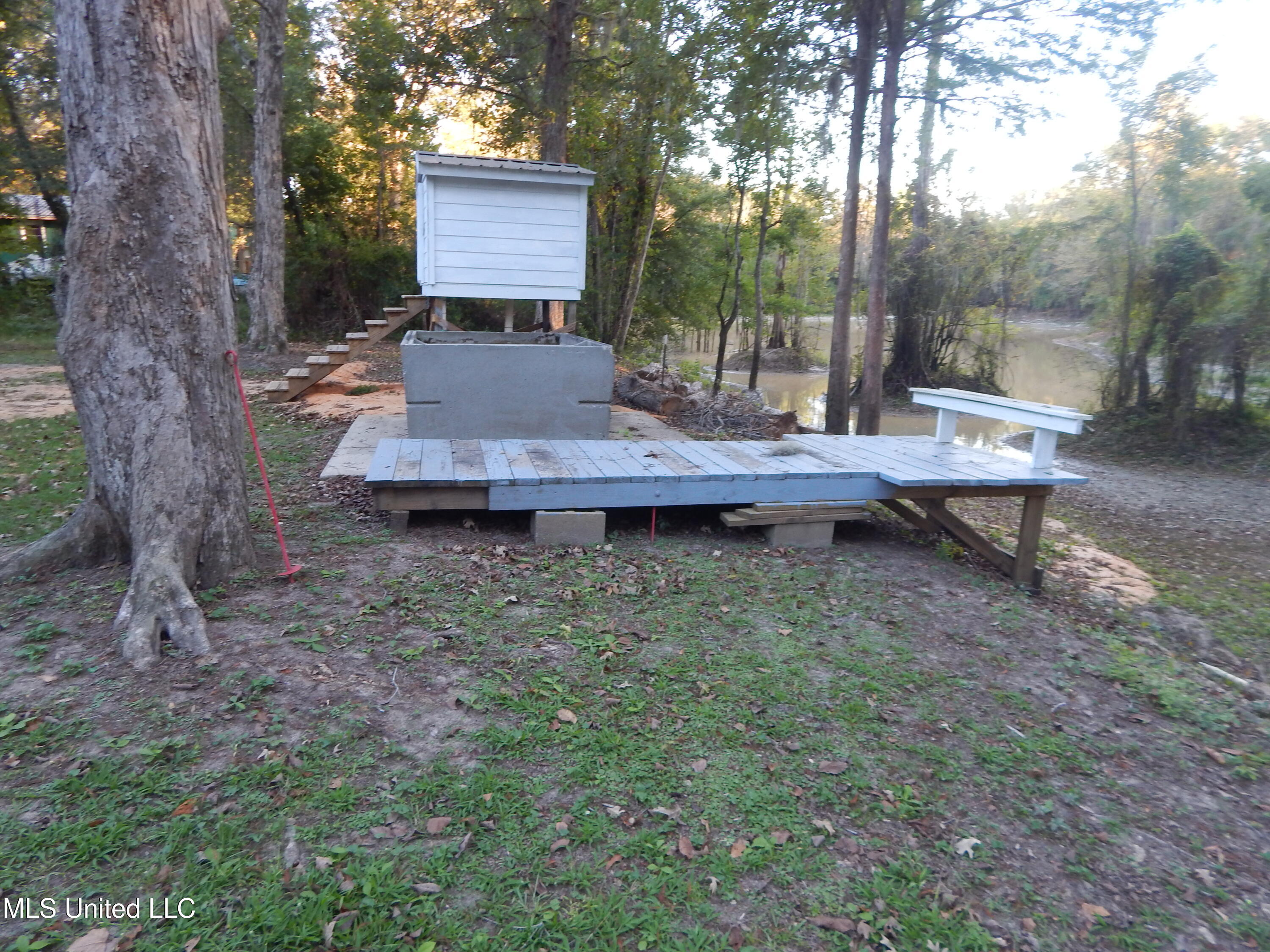 115 Hickory Lane Lucedale, MS 39452 - Photo 7 of 27 DSCN1609