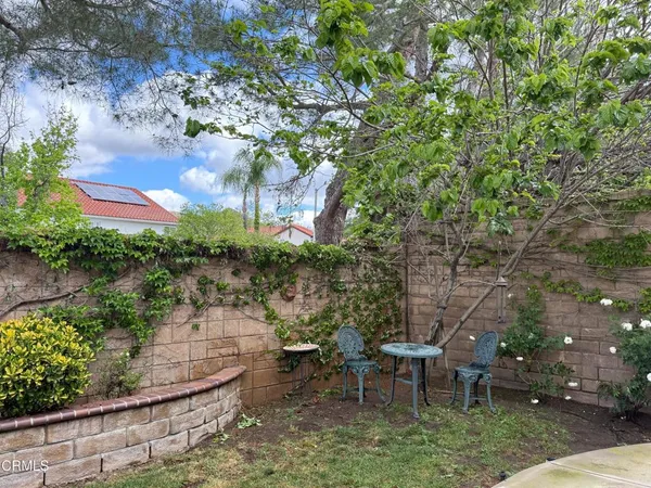$1,250 | 5191 Carmento Drive, Oak Park, CA 91377