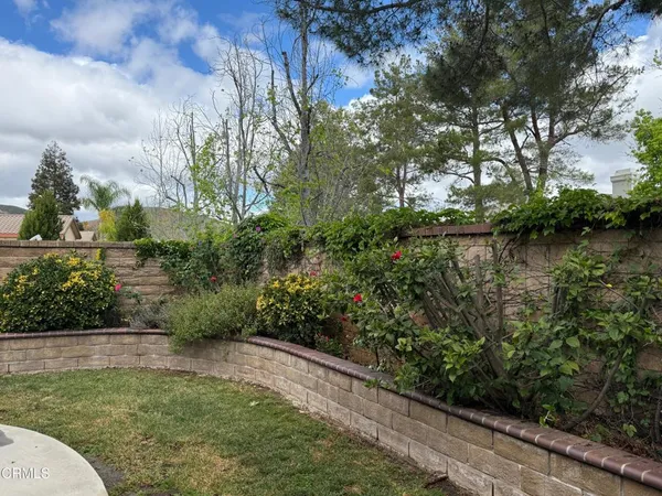 $1,250 | 5191 Carmento Drive, Oak Park, CA 91377