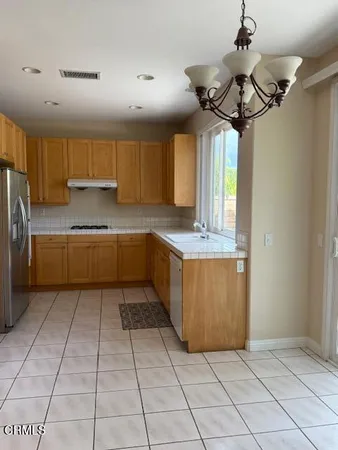 $1,250 | 5191 Carmento Drive, Oak Park, CA 91377