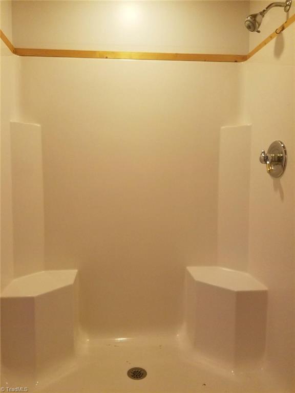 292 Doe Run Purlear, NC 28665 - Photo 13 of 29 Gallery Image 13