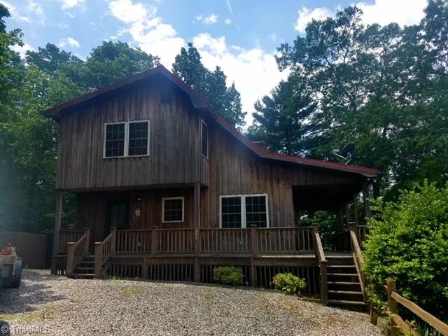 292 Doe Run Purlear, NC 28665 - Photo 3 of 29 Gallery Image 3