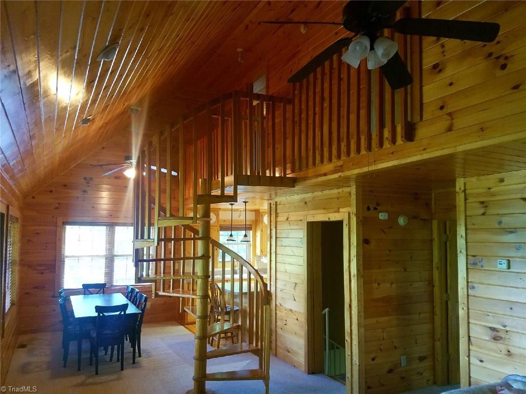 292 Doe Run Purlear, NC 28665 - Photo 8 of 29 Gallery Image 8
