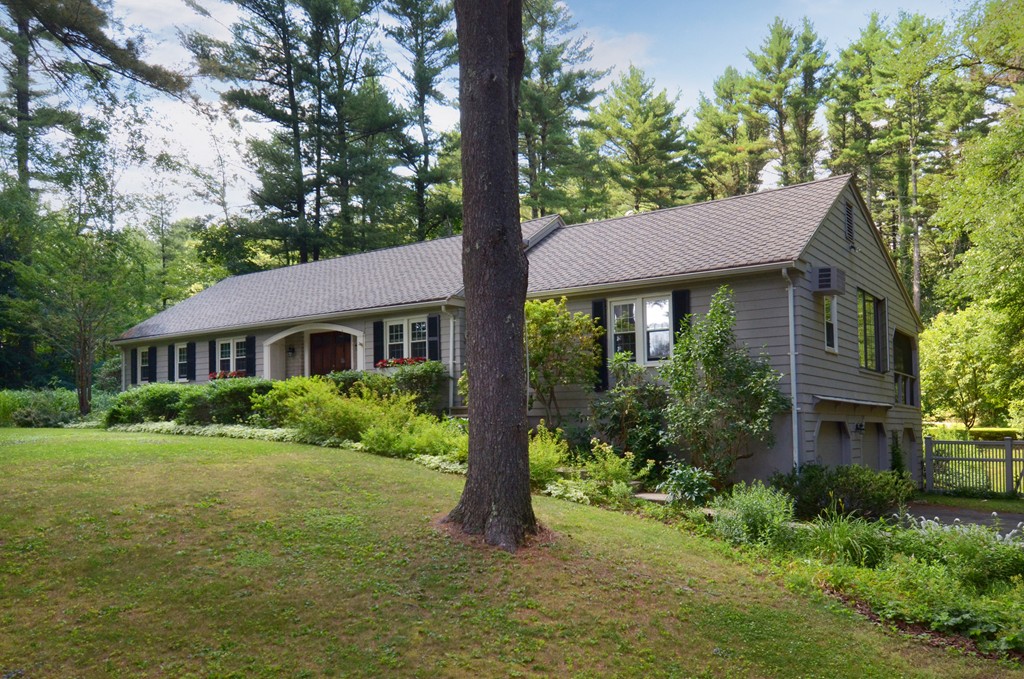 9 Olde Farms Road Boxford, MA 01921 - Photo 1 of 26
