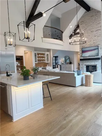 $2,500,000 | 14615 Linden Street, Overland Park, KS 66224