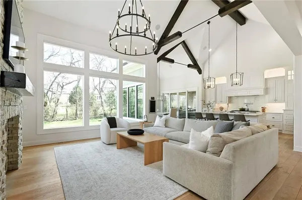 $2,500,000 | 14615 Linden Street, Overland Park, KS 66224