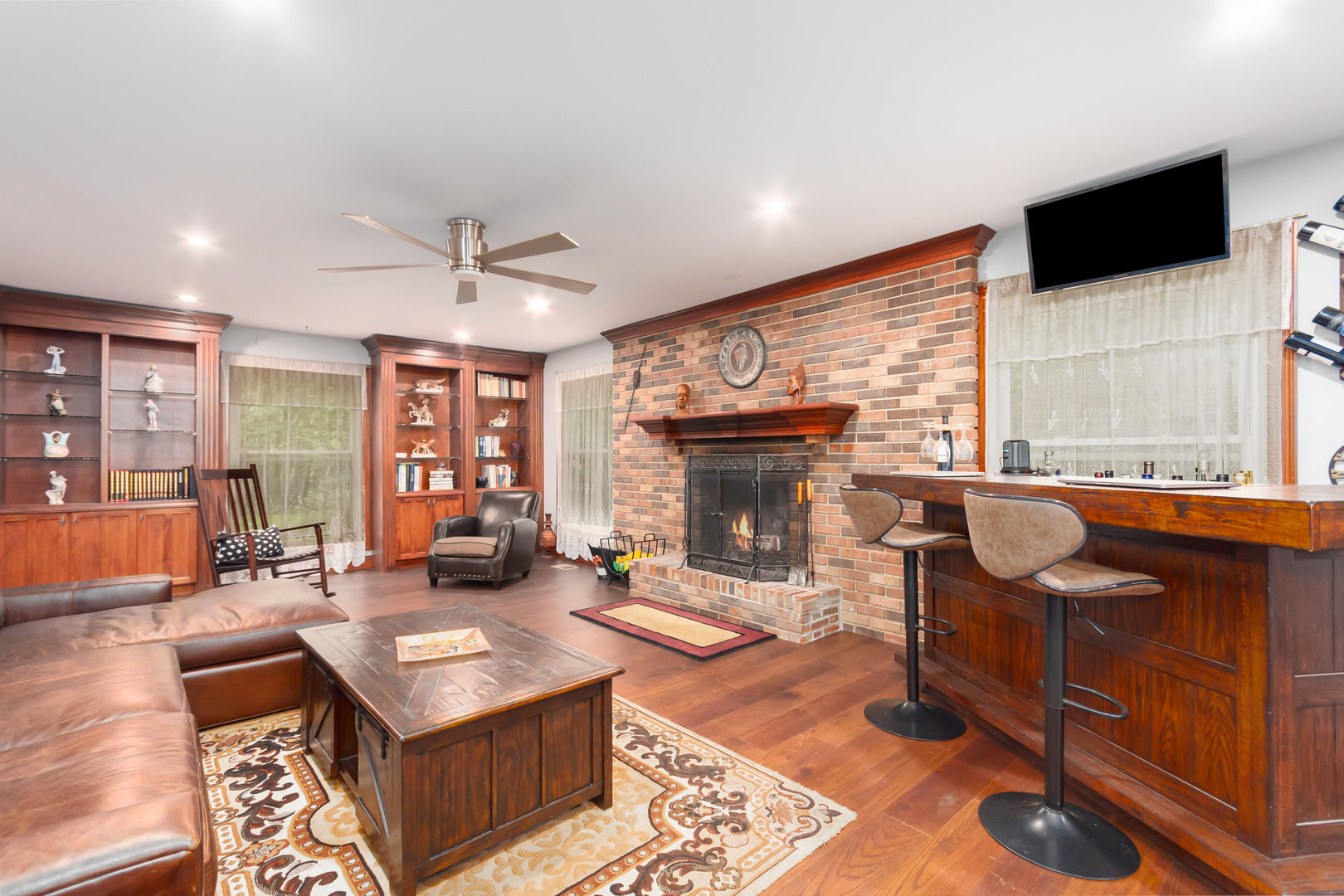 2340 Lisson Road Naperville, IL 60565 - Photo 15 of 50