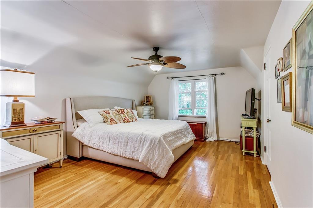 434 Old Farm Road Pittsburgh, PA 15228 - Photo 14 of 24