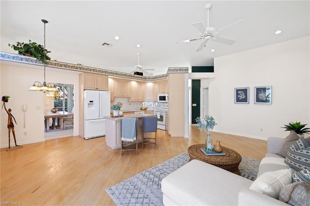 155 San Rafael Lane Naples, FL 34119 - Photo 6 of 35 Gallery Image 6