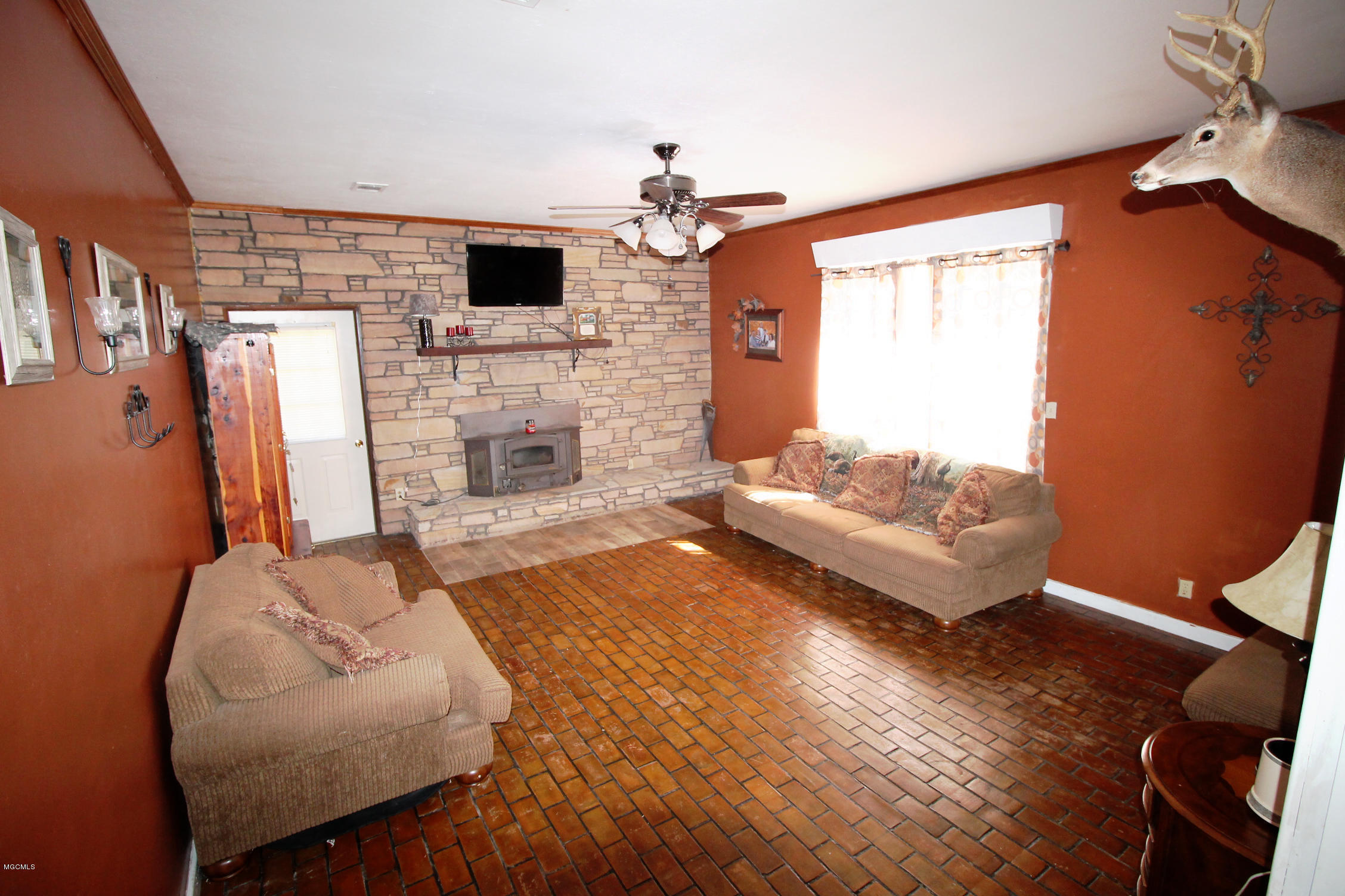 118 Pope Road Richton, MS 39476 - Photo 12 of 36 11