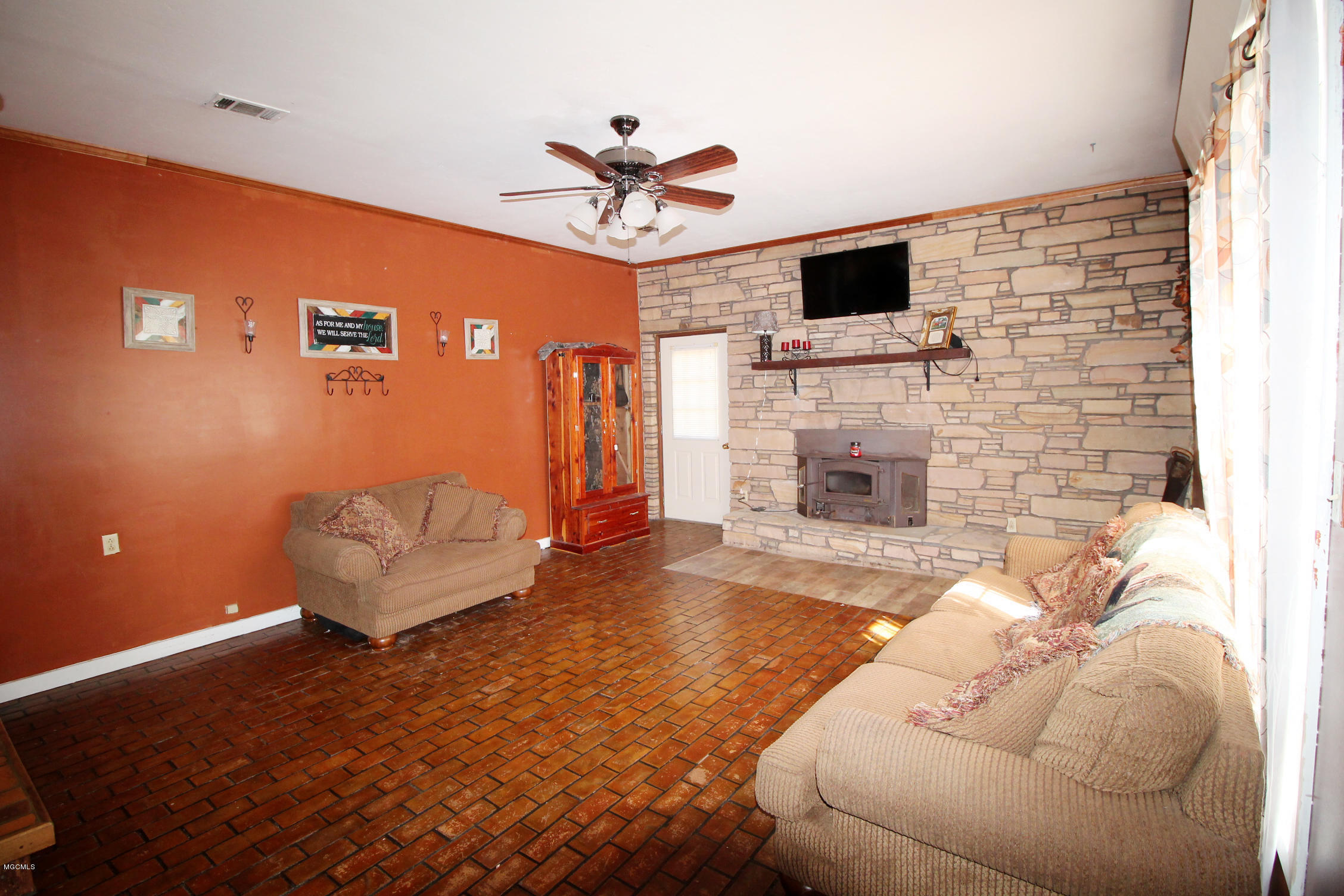 118 Pope Road Richton, MS 39476 - Photo 13 of 36 12