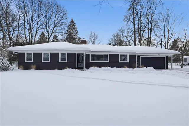 $289,900 | 39 Scotch Lane, Irondequoit, NY 14617
