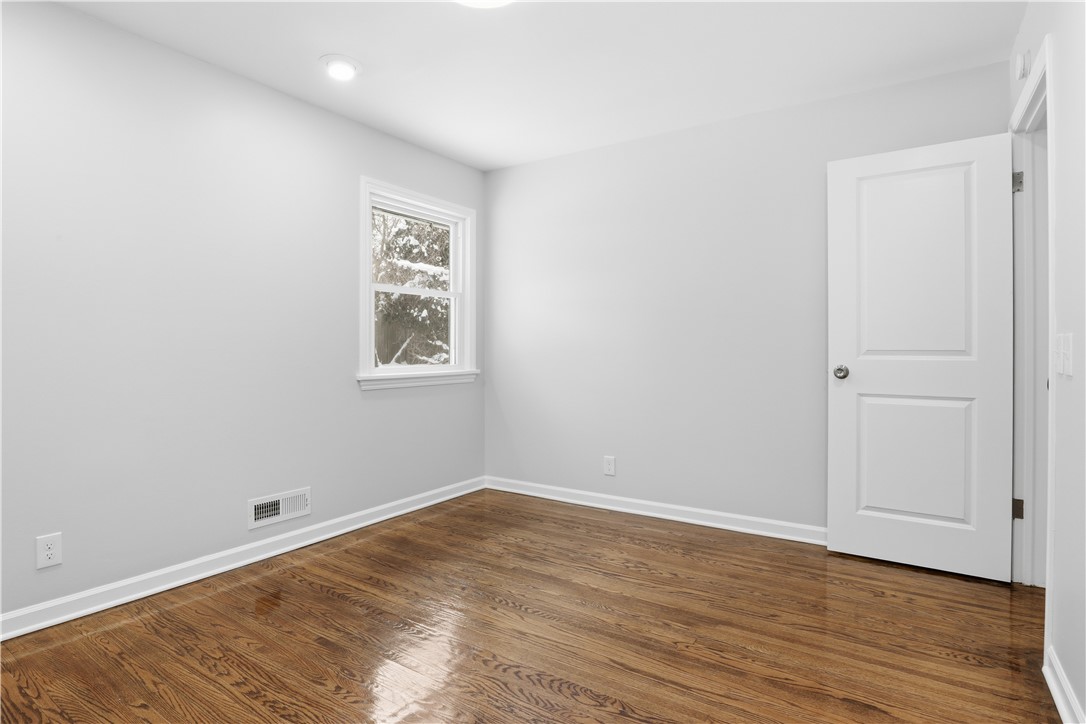 39 Scotch Lane Irondequoit, NY 14617 - Photo 25 of 43