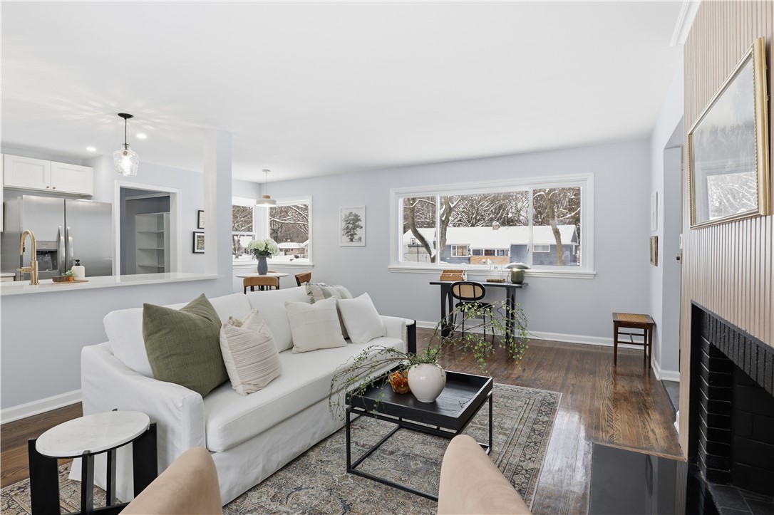 39 Scotch Lane Irondequoit, NY 14617 - Photo 4 of 43