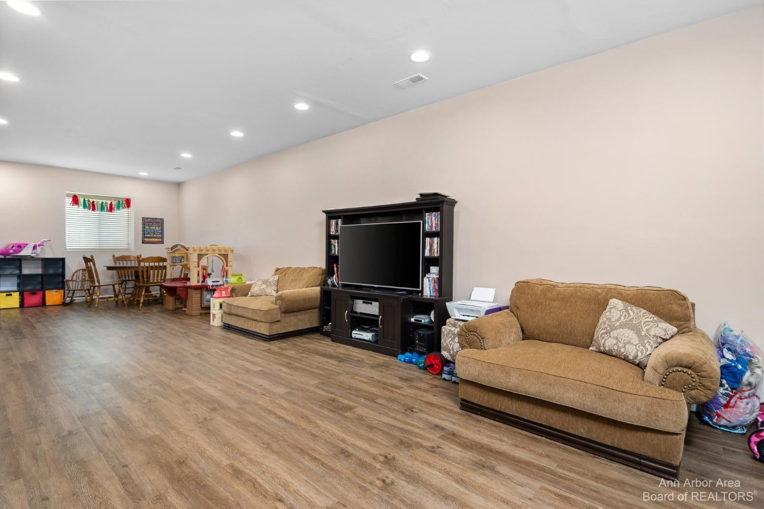 3483 Burnham Road Ann Arbor, MI 48108 - Photo 26 of 53 Photo 26