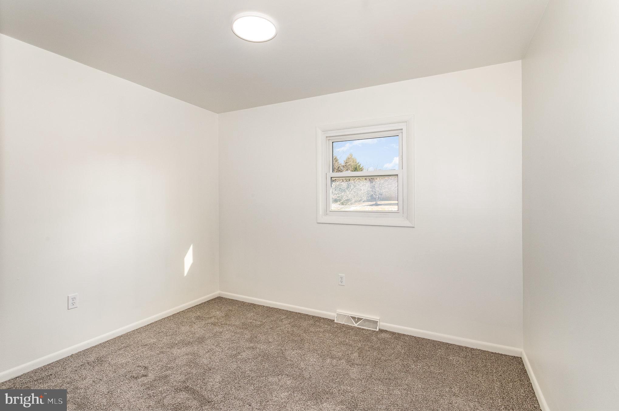 26 South Oak Street Lititz, PA 17543 - Photo 13 of 25 Gallery Image 13