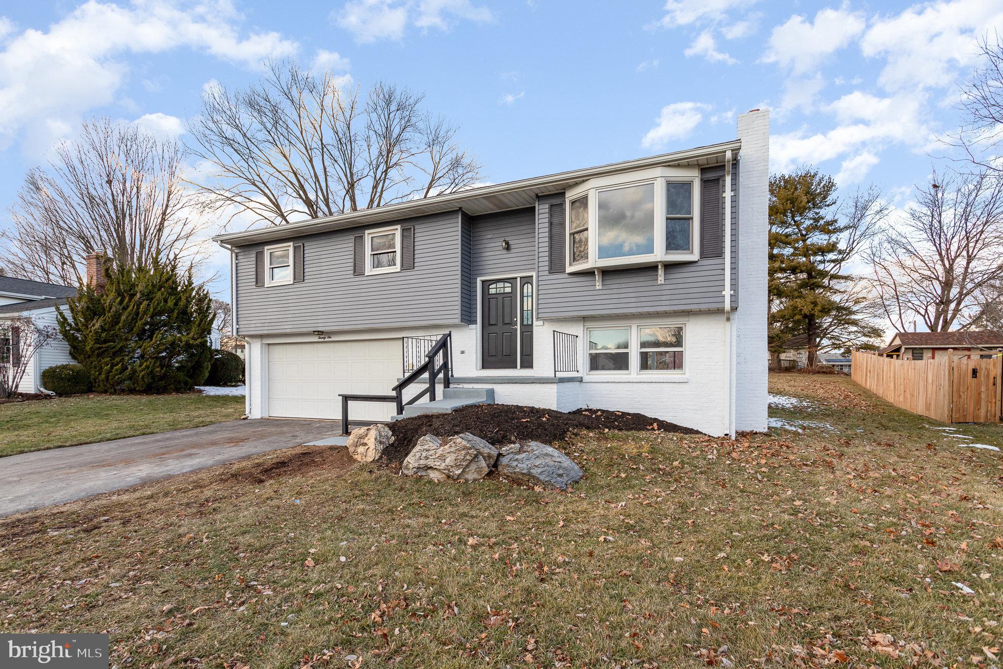 26 South Oak Street Lititz, PA 17543 - Photo 2 of 25 Gallery Image 2