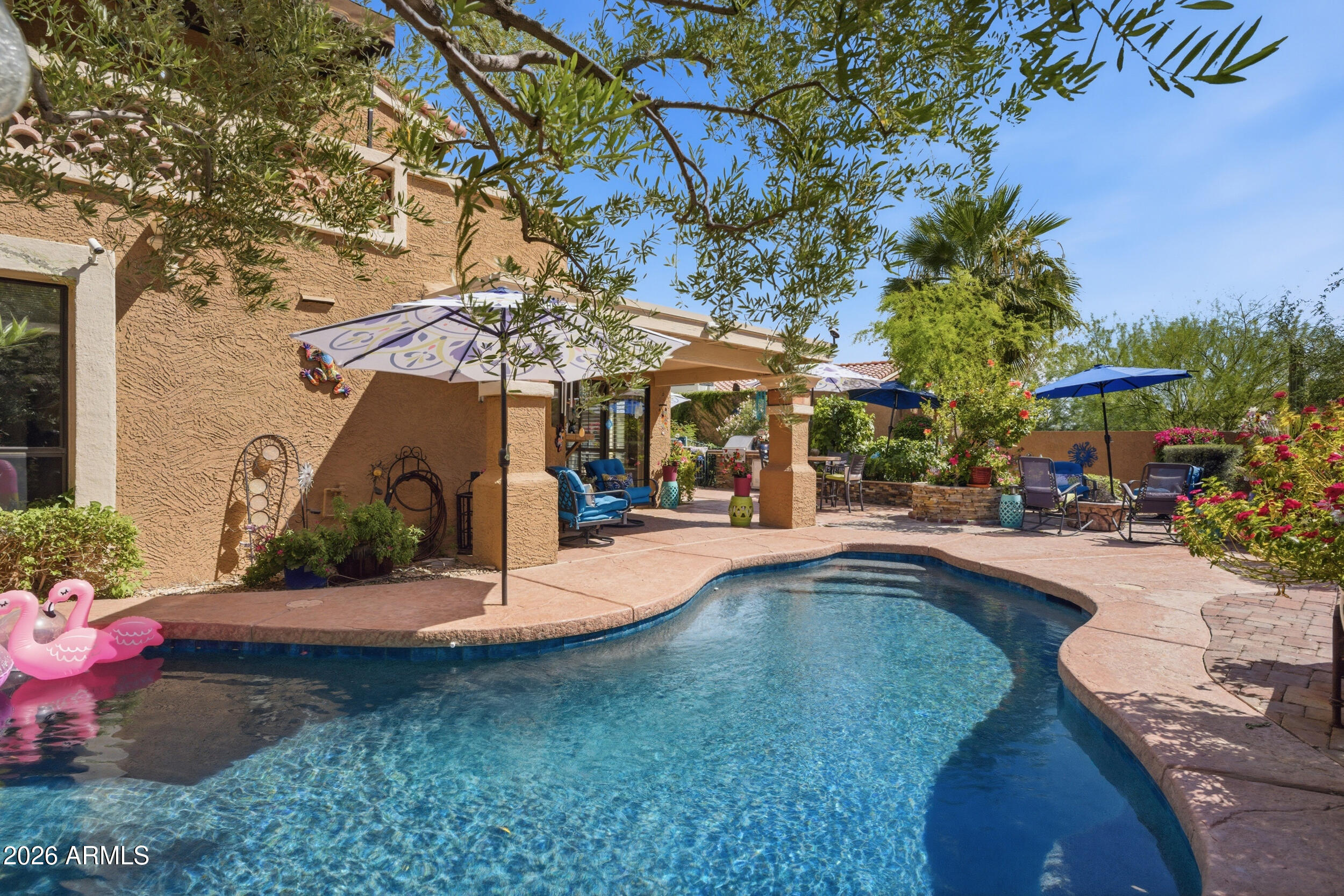 1036 East Shangri La Road Phoenix, AZ 85020 - Photo 52 of 58 Pool and Patio