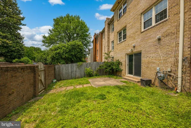 $875,000 | 7349 Eldorado Court, McLean, VA 22102