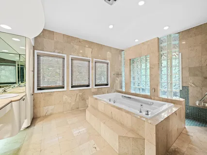 $2,295,000 | 347 Poinciana Drive, Fort Lauderdale, FL 33301