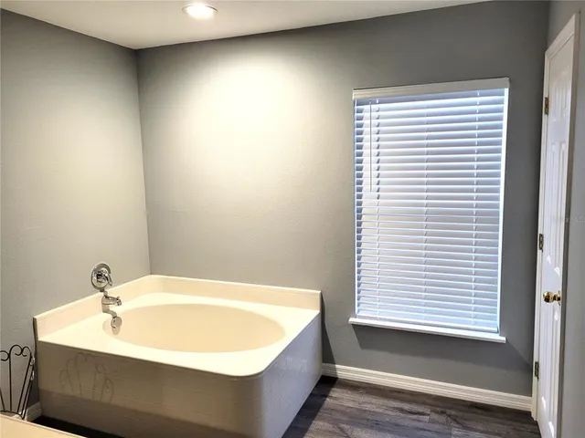 $2,350 | 5326 Woodridge Lane, Spring Hill, FL 34609